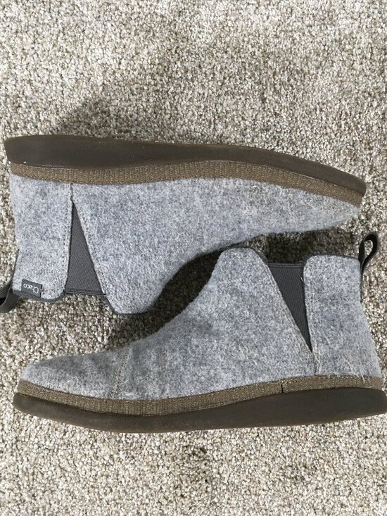 Chaco Revel Chelsea Boots Mens Size 9.5 Gray Felt main image 6